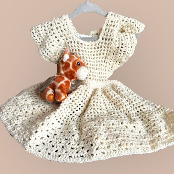 Hand Made Crochet Baby Girl Dress Button & Tie Back Linen Color 3mo - 9mo - Picture 1 of 16